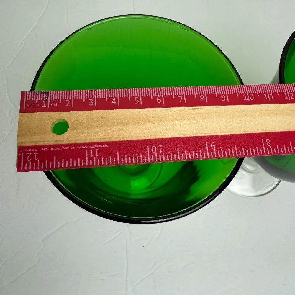 Vintage 2pc Green Glasses 6.5